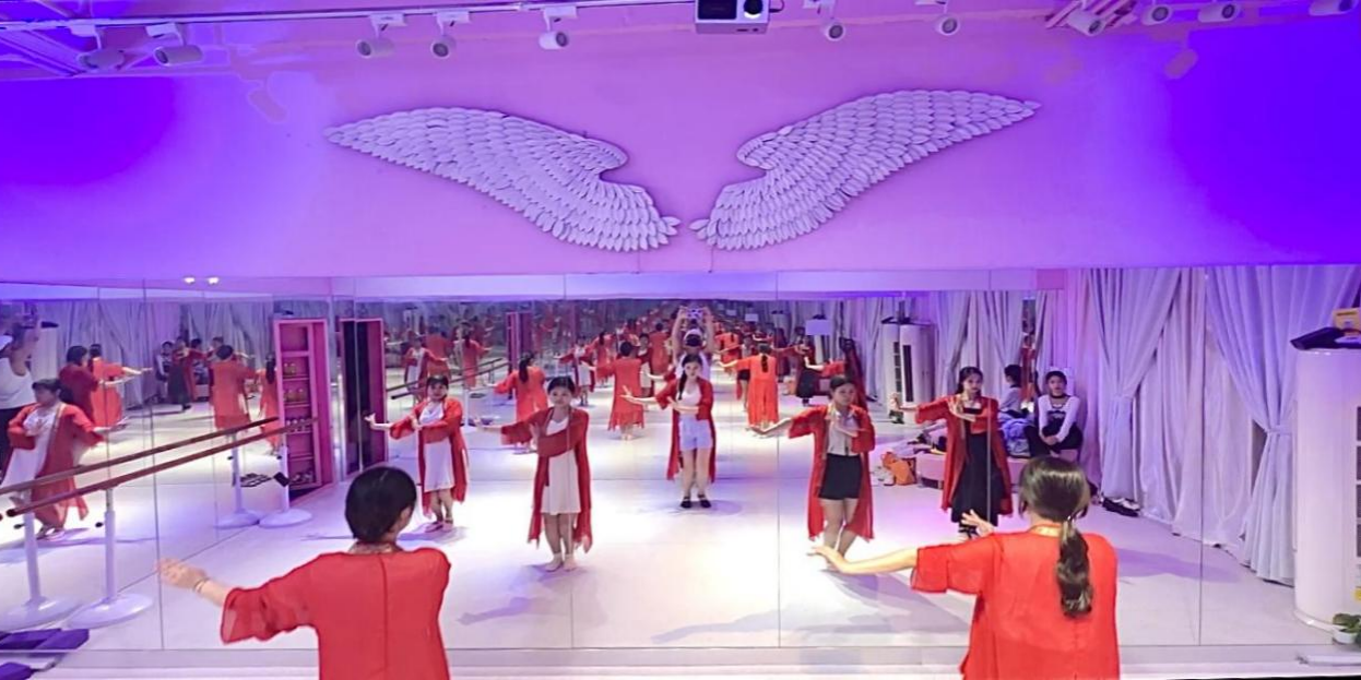 尊龙凯时我们心中的舞台，展现我们的风采